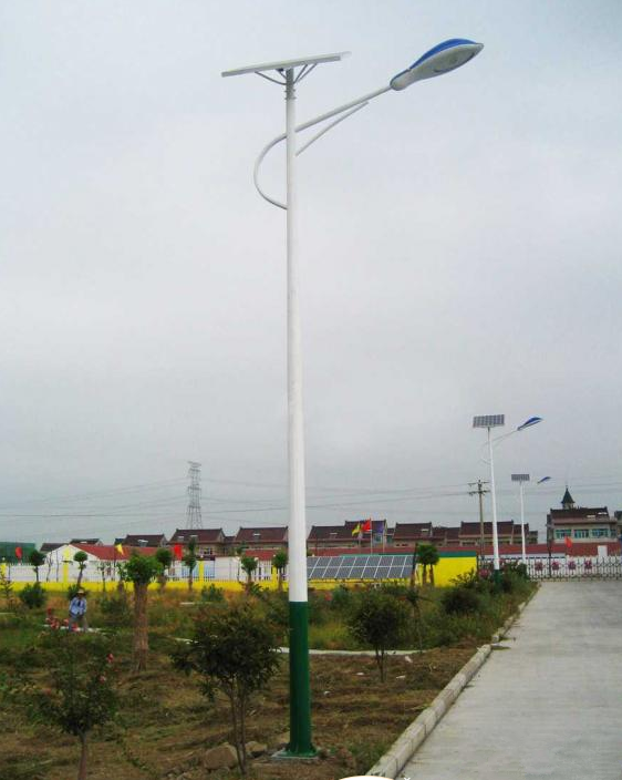 聊城6米特价太阳能路灯